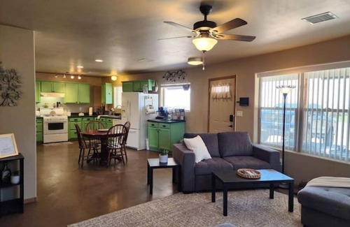 Elephant Butte House | Quiet Stay in Elephant Butte Near Lake & Golf Course