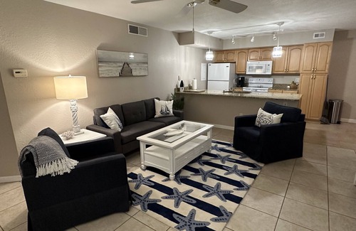 Tierra Verde Condo | Quiet Tierra Verde Waterfront Condo Minutes from Saint Pete