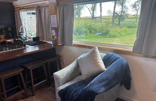 Burbank House | Quiet Tiny House in the Country