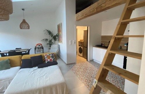 Sausset-les-Pins House | Quiet town house, close to the sea and shops.