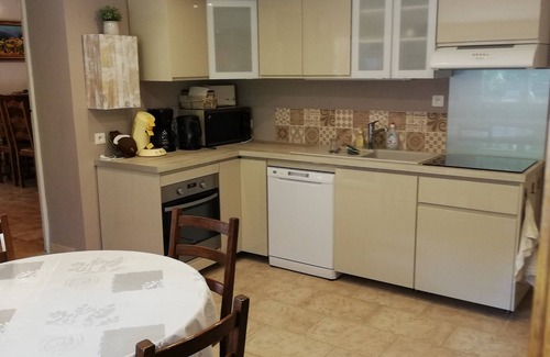 Chantemerle-les-Grignan House | Quiet vacations in Drôme Provençale