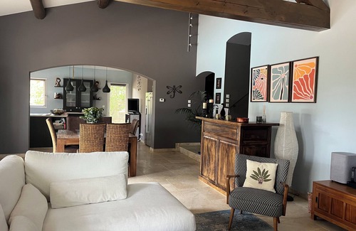 Lauris Villa | Quiet villa near a charming village in southern Provence