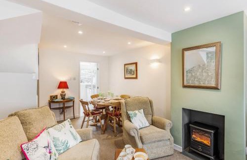 Flookburgh House | Quince Cottage