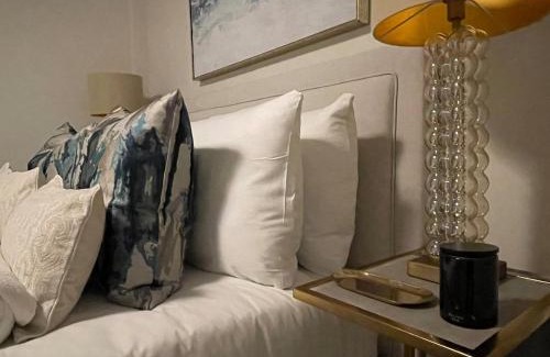 Southwark Apartment | Quintessential Town House Close to Central London