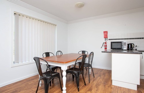 North Tamworth House | Quintet 3 - Value & location