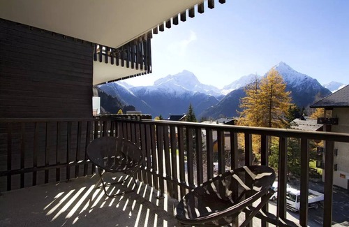 Les Deux Alpes Apartment | Quirlies Residence - Apartment for 6 people at the foot of the slopes