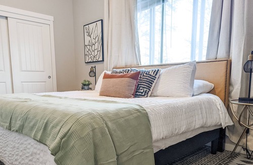 Philomath House | Quite Modern House close to Corvallis with fenced backyard