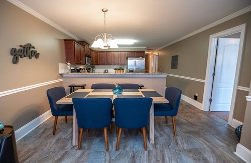 Alexander City Condo | Quittin` Time | 3 Bed, 2 Bath