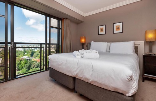 Auckland Central Business District Apartment | QV Stays Central Metropolis Haven