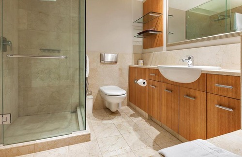 Auckland Central Business District Apartment | QV Stays Central Metropolis Haven