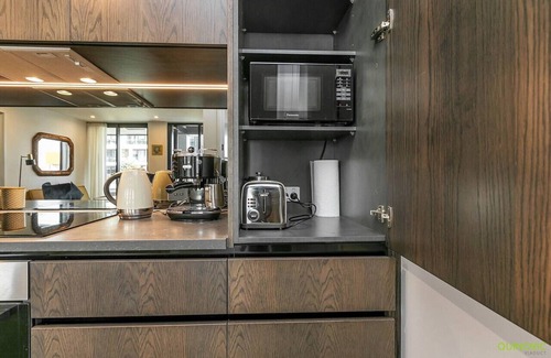 Auckland Central Business District Apartment | QV Viaduct Stylish Stay (1111)