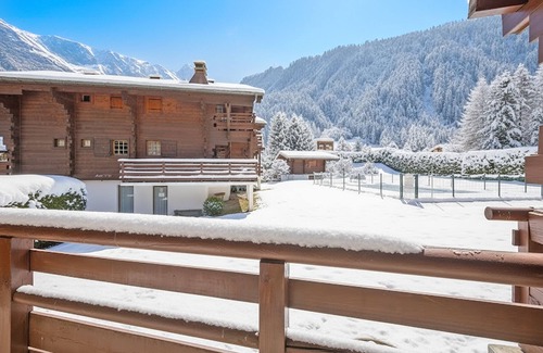 Chamonix-Mont-Blanc Apartment | Résidence Améthystes A2 ski in/ski out, Argentière (Chamonix), France