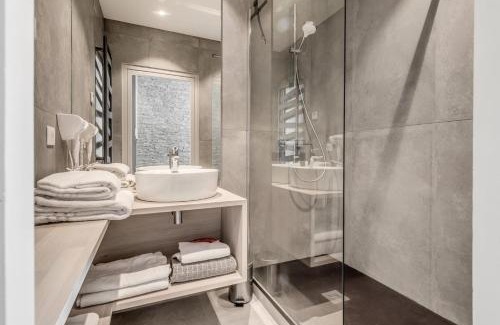 Tignes le Lac Hotel | Résidence Combe Folle - Appartement rénové 3 - Terrasse - vue lac MAE-3384