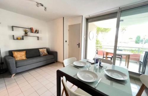 Le Grau-Du-Roi Apartment | Résidence Le Beaulieu - Appartement 6 couchages à Port Camargue MAE-5351