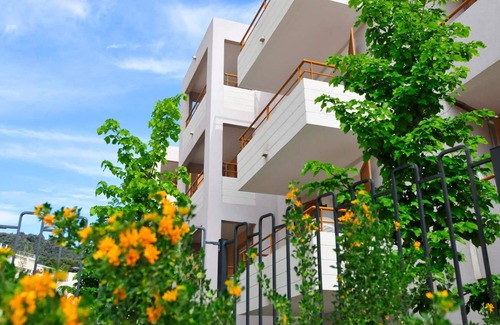 Grasse House | Résidence Le Virginia by Popinns