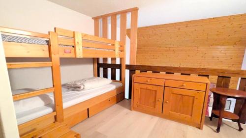 Vallouise-Pelvoux Apartment | Résidence Les Anémones - Agréable T2 en duplex avec balcon 4 personnes MAE-6861