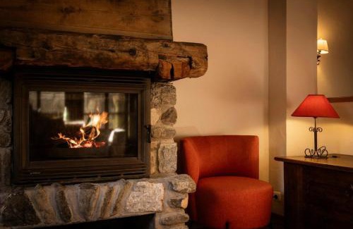 Valloire Ski Chalet | Résidence Les Fermes Du Planet - Chalet 12 personnes 5 exposé Sud-Est MAE-7874