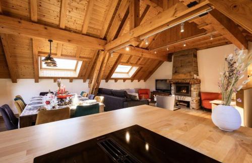 Valloire Ski Chalet | Résidence Les Fermes Du Planet - Chalet 12 personnes 5 exposé Sud-Est MAE-7874