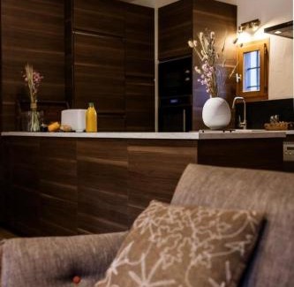 Valloire Ski Chalet | Résidence Les Fermes Du Planet - Chalet 5 pièces cabine 12 personnes exposé Sud-Est MAE-7974