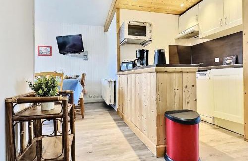 Le Lavachet Apartment | Résidence Les Roches Rouges A Ou B - Appartement agréable de 4 pièces pour 8 personnes à Tignes proche des commerces et des pistes dans le quartier du Lavachet MAE-1994