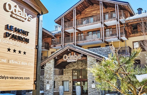 Saint-Etienne-de-Tinee Apartment | Résidence Odalys Le Mont d'Auron by Interhome