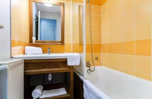 Jonzac Apartment | Résidence Pierre & Vacances Les Rives de la Seugne*** - Apartment for 7 people - 1 bedroom + 1 sleeping area - Terrace or balcony