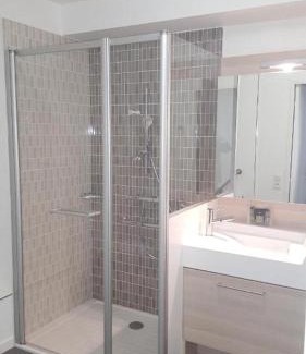 Bezannes Apartment | Résidence Séniors Domitys Les Hautes Feuilles