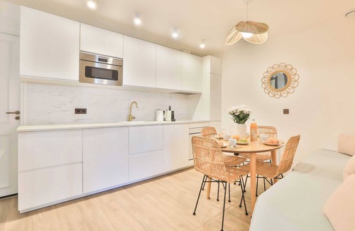 Old Town Apartment | Résidence Saint-Tropez FENIERS