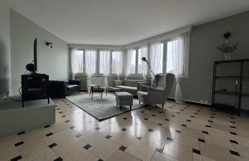 Le Marais Apartment | Rétro Lomme