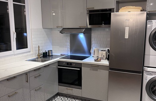 Rosny-sous-Bois Apartment | R01 Luxueux, Gare, Disney, Paris