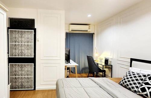 Bang Chak House | R1 House,bts,Mega Bangna,night market,Suvarnabhumi