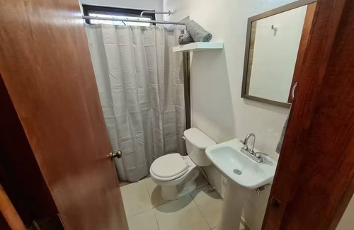 Zapopan Apartment | R2 Acogedor Cuarto Entrada independiente Arboledas