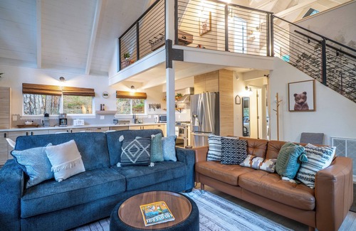 Glencoe Cabin | Raccoon Den - Chalet w/heat and lake access!