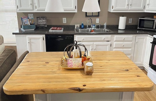 Walden Cottage | Rachel's Place is a place of quiet rest yet close to all the attractions.