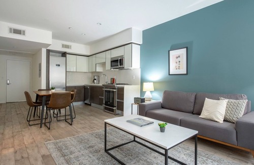 Westwood Apartment | Rad Westwood 1BR w/W/D, rooftop, walk to Century City by Blueground