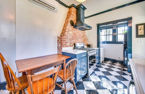 Zanoni House | Radiant Gloucester House w/Private Porch!