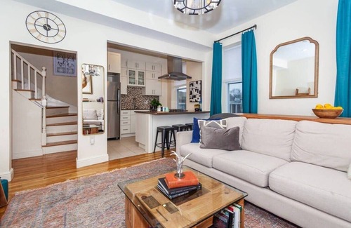 Highland Park House | Radiant Luxury Getaway | Near South End
