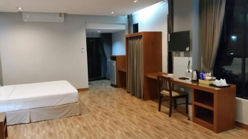 Nakhon Si Thammarat Hotel | Radina Residence