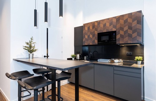 Stare Miasto Apartment | Rainbow Apartments luxurious and comfortable accommodation in the Old Townnn