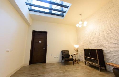 Jiji House | Rainbow Field House