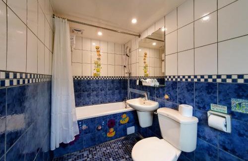 Ximending Hotel | Rainbow Hotel