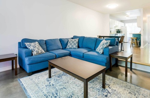 Northwest Raleigh House | Raleigh Townhome ~ 12 Mi to Research Triangle Park