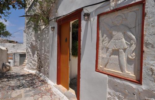 idhra House | Rallou House Hydra