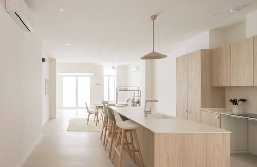 Montolivet Apartment | Ramona House