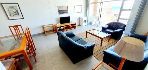 Ramsgate Beach Apartment | Ramsgate Rendezvous 13 - Sleeps 6 - Great Sea Views!