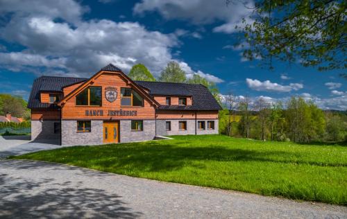 Hermanicky House | Ranch Jestřebice