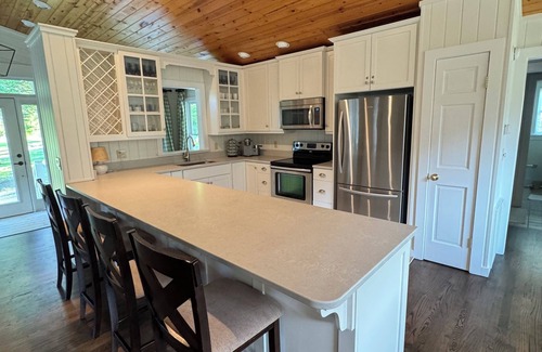 Highlands House | Ranch Retreat: Acres of pristine pasture land with mountain views awaits you!