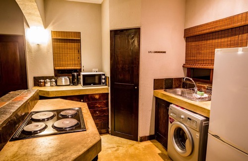 Hoedspruit Cabin | Raptors Lodge N16