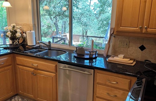 Folsom House | Rare Find! Yellow House Sanctuary on Hinkle Creek