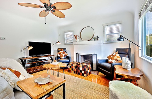 La Jolla Mesa House | Rare home with lovely patio & outdoor shower - great location near everything